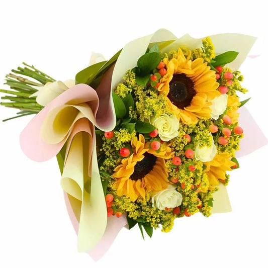 Ramo girasoles, rosas blancas e hypericum